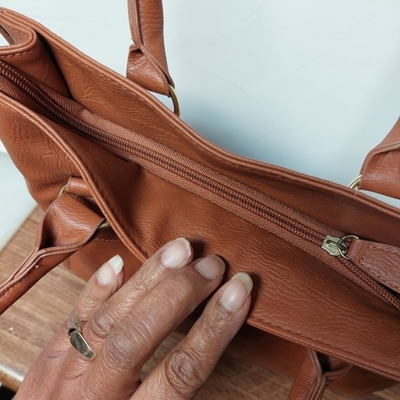 Atmosphere Butterscotch Quilted Tote Bag - Picture 3 of 12